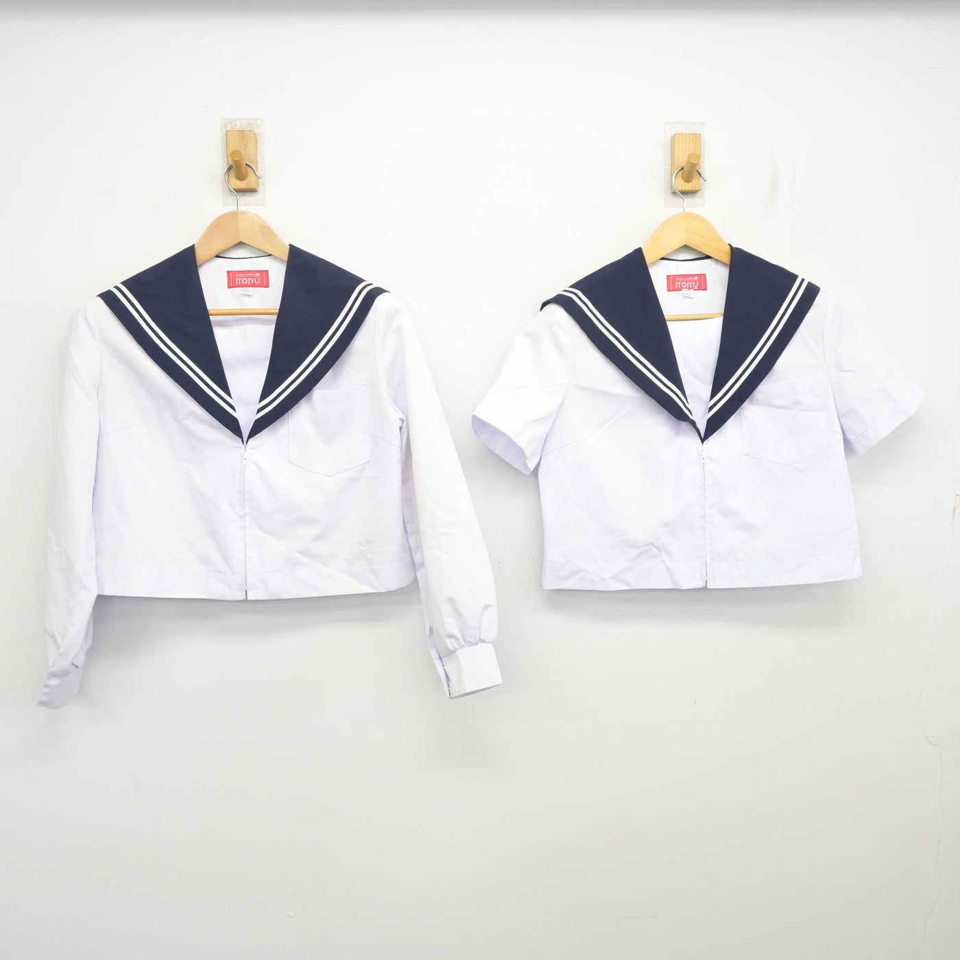 【中古】愛知県 上野中学校 女子制服 2点 (セーラー服) sf102827