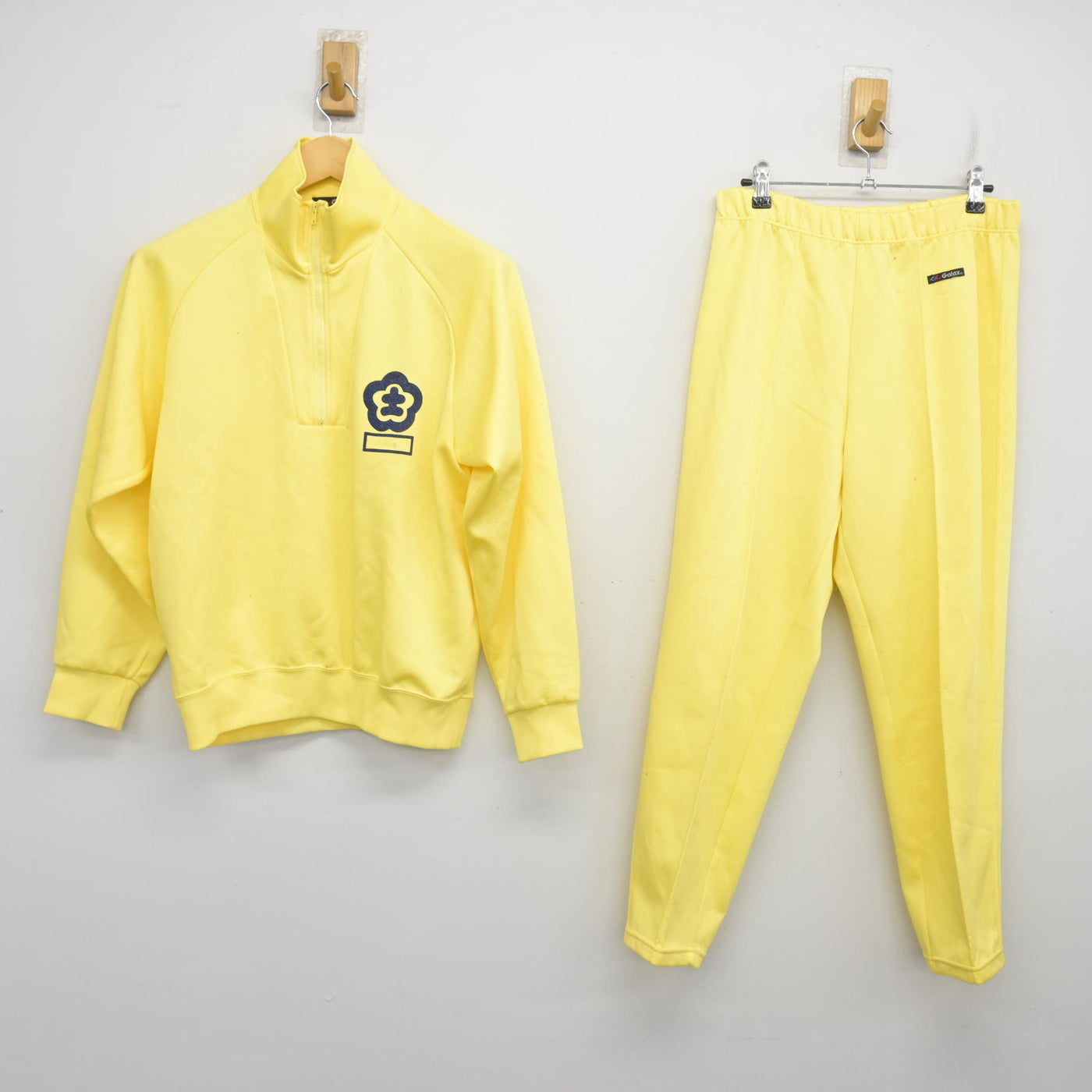 中古】高知県 土佐女子中学高等学校 女子制服 2点 (ジャージ 上