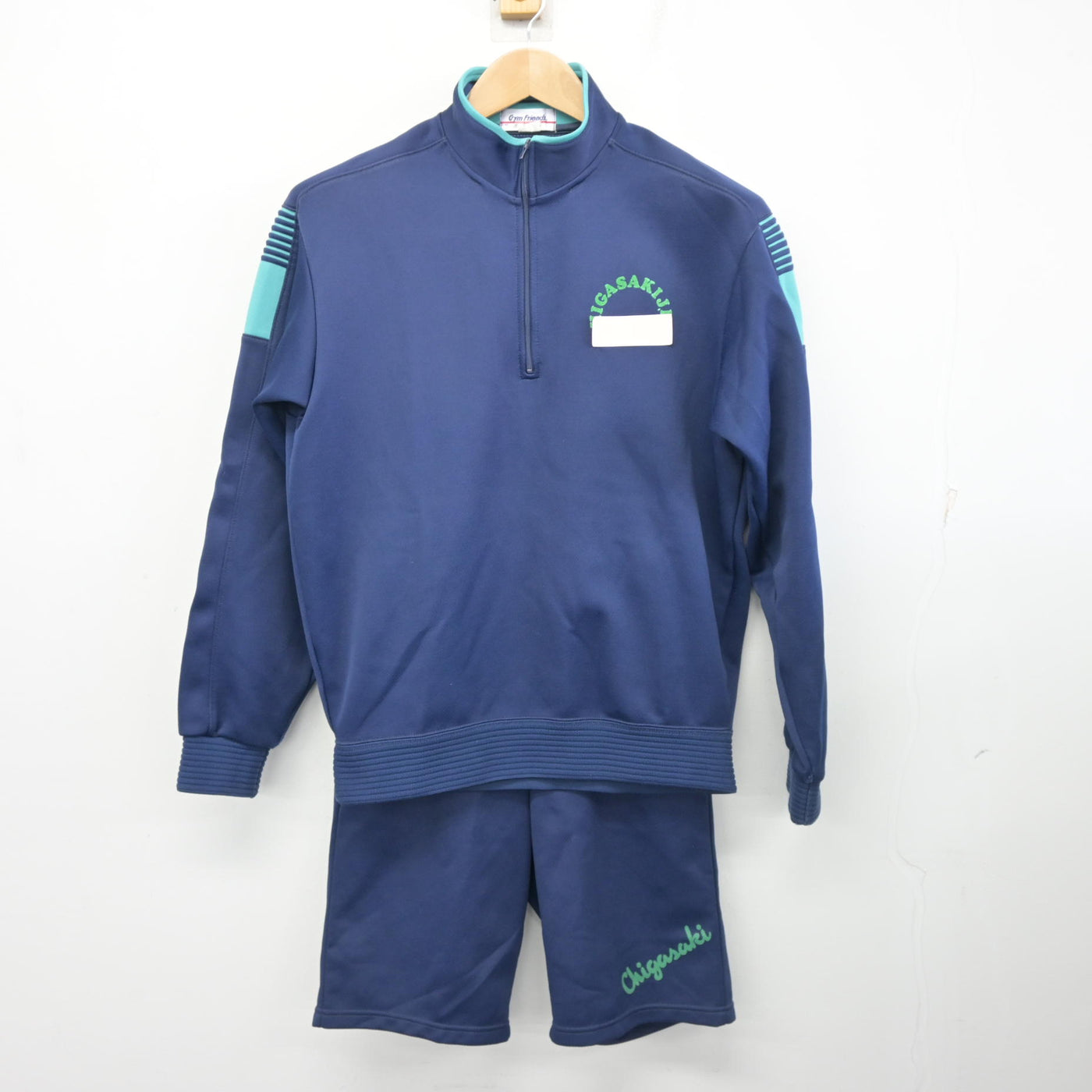 【中古】神奈川県 茅ケ崎中学校 女子制服 3点 (ジャージ 上・体操服 下・ジャージ 下) sf102879