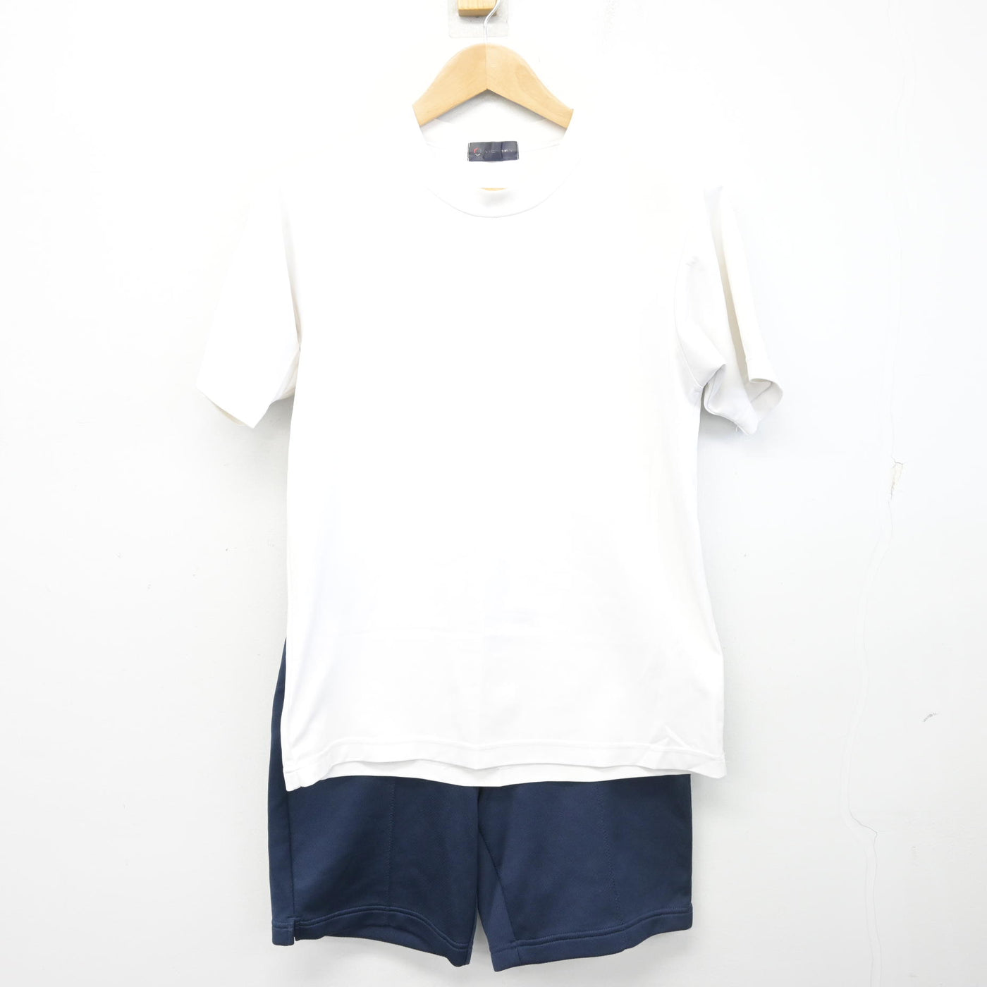 【中古】福岡県 当仁中学校 女子制服 2点 (体操服 上・体操服 下) sf102888