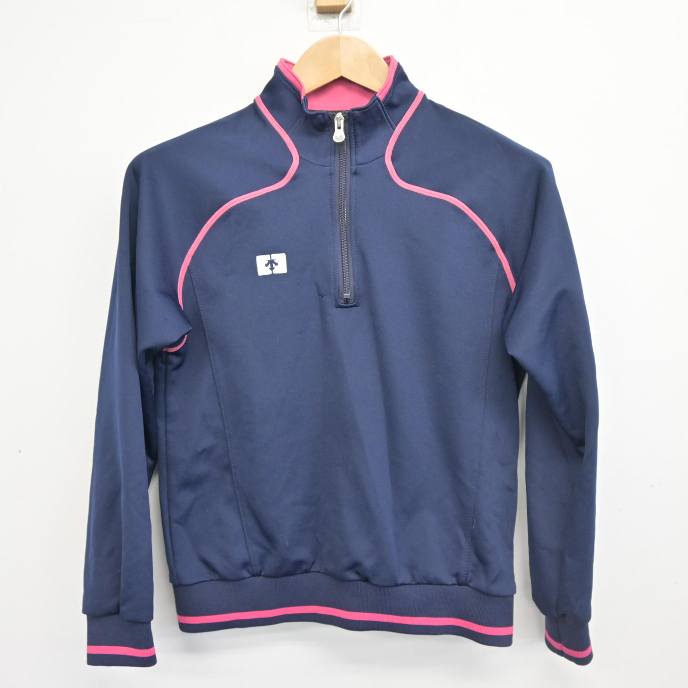 【中古】福島県 郡山女子大学附属高等学校 女子制服 2点 (ジャージ 上・ジャージ 下) sf102899