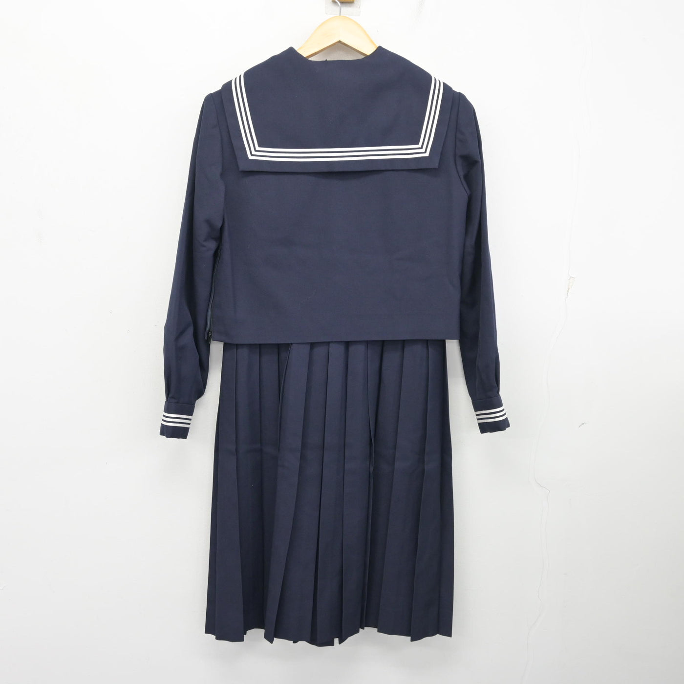 【中古】神奈川県 御幸中学校/旧制服 女子制服 3点 (セーラー服・ジャンパースカート) sf102931