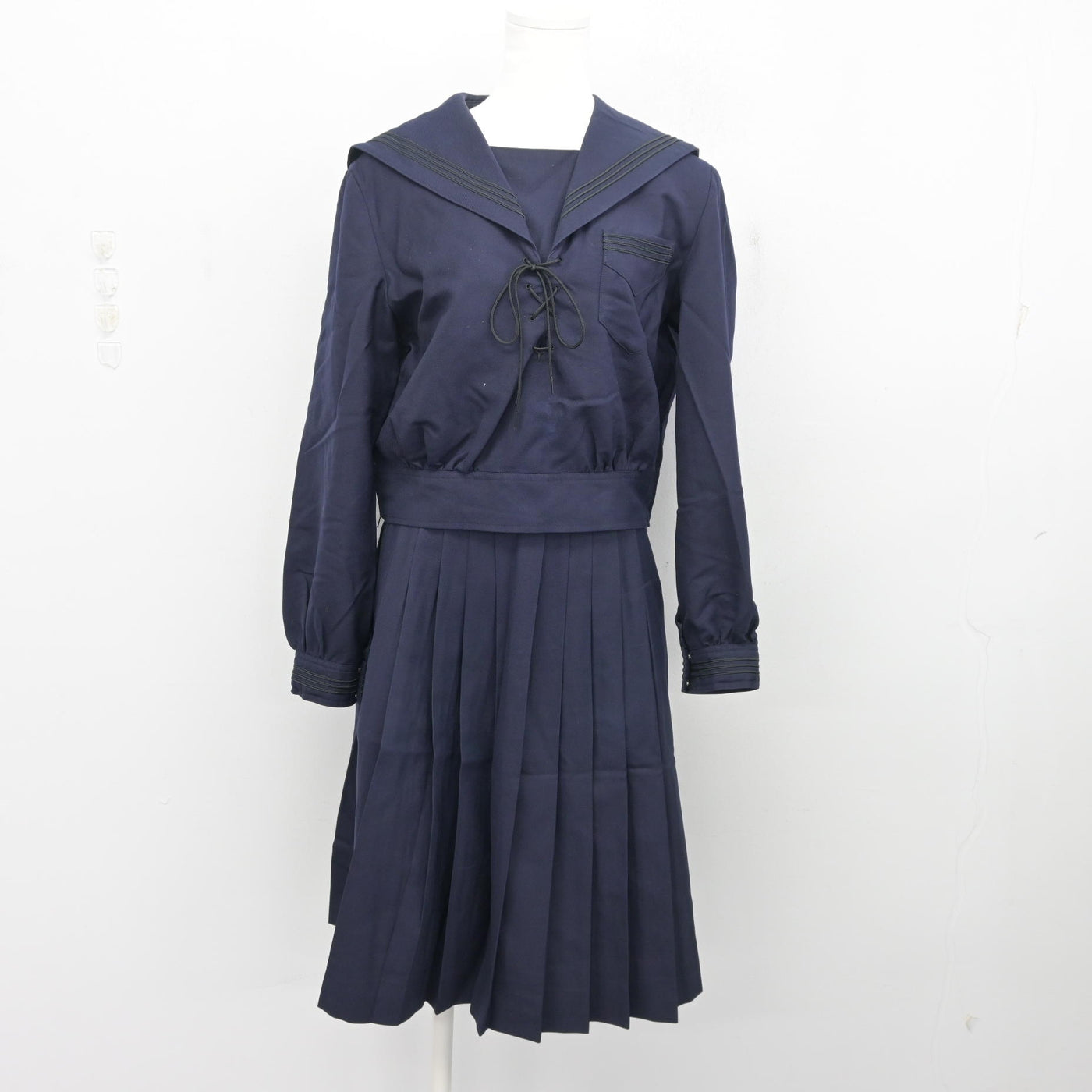 【中古】兵庫県 神戸山手グローバル高等学校 女子制服 3点 (セーラー服・スカート) sf102960