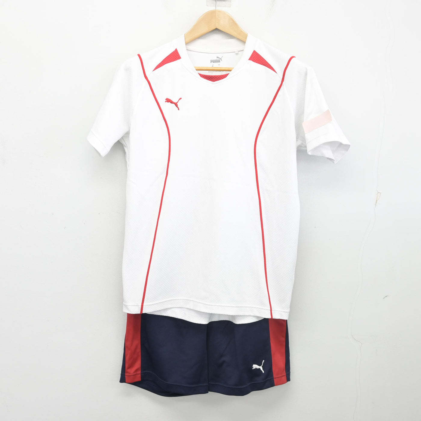 【中古】埼玉県 浦和学院高等学校 女子制服 2点 (体操服 上・体操服 下) sf103025