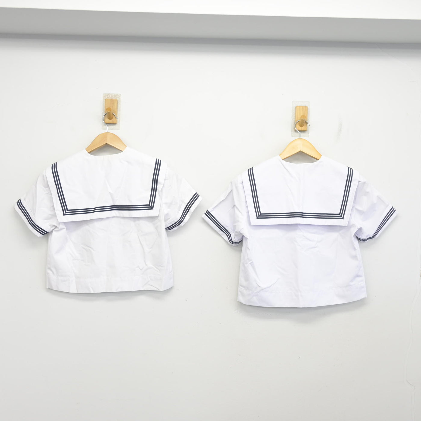 【中古】大阪府 三国中学校 女子制服 3点 (セーラー服・スカート) sf103035