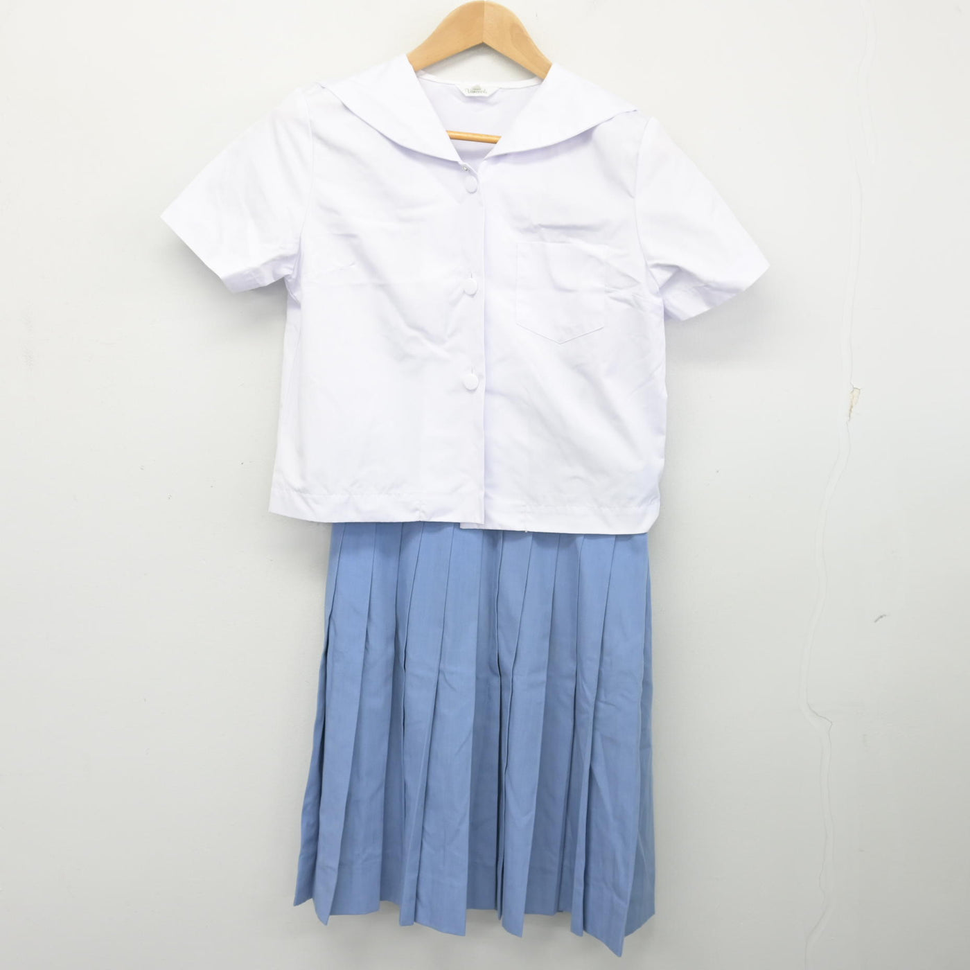 【中古】長崎県 大野中学校 女子制服 2点 (セーラー服・スカート) sf103068