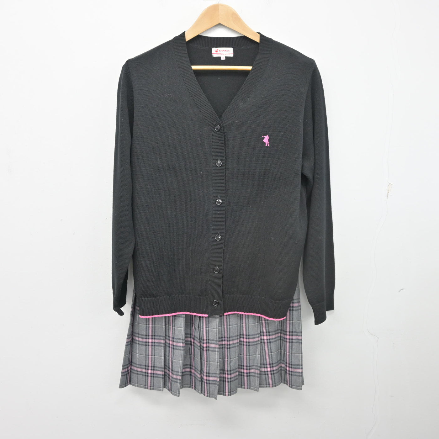 【中古】 クラーク記念国際高等学校 女子制服 3点 (ブレザー・ニット・スカート) sf103075