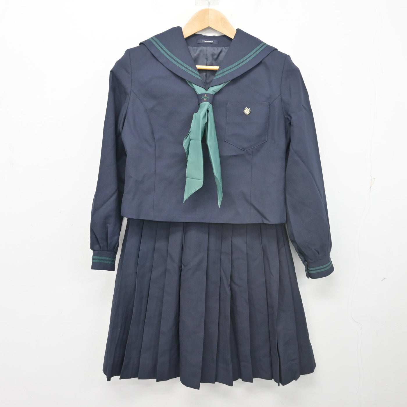 【中古】東京都 二松學舍大学附属高等学校 女子制服 4点 (セーラー服・スカート) sf103081