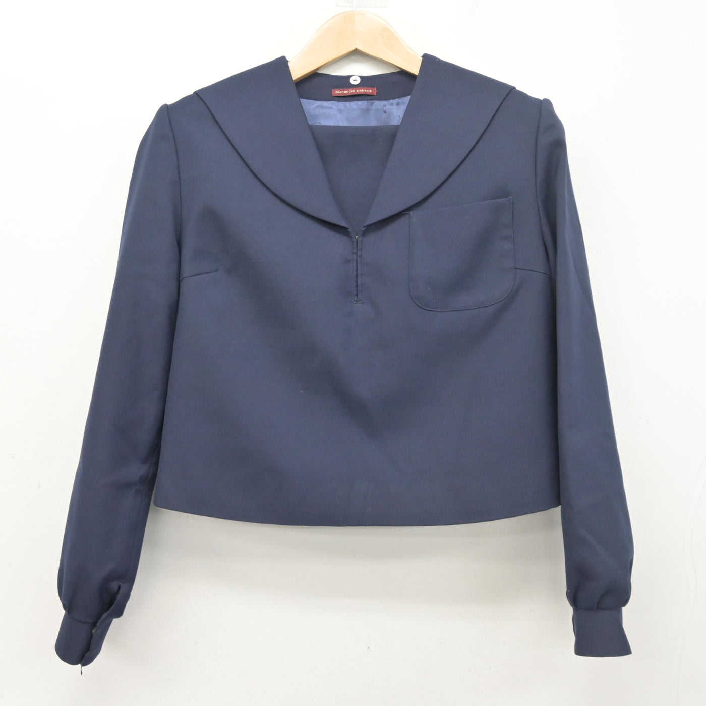 【中古】岐阜県 笠松中学校 女子制服 2点 (セーラー服・スカート) sf103095
