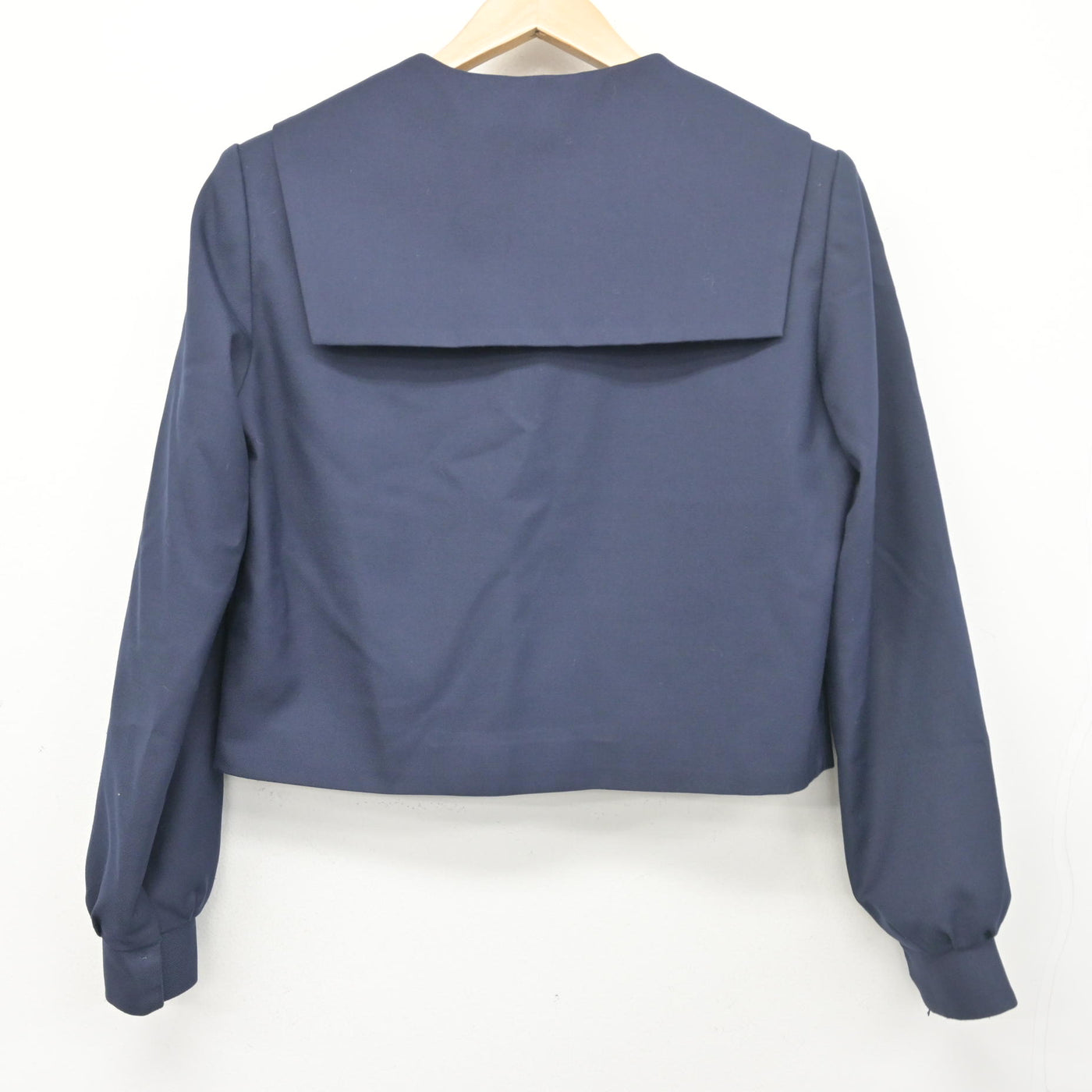 【中古】岐阜県 笠松中学校 女子制服 2点 (セーラー服・スカート) sf103095