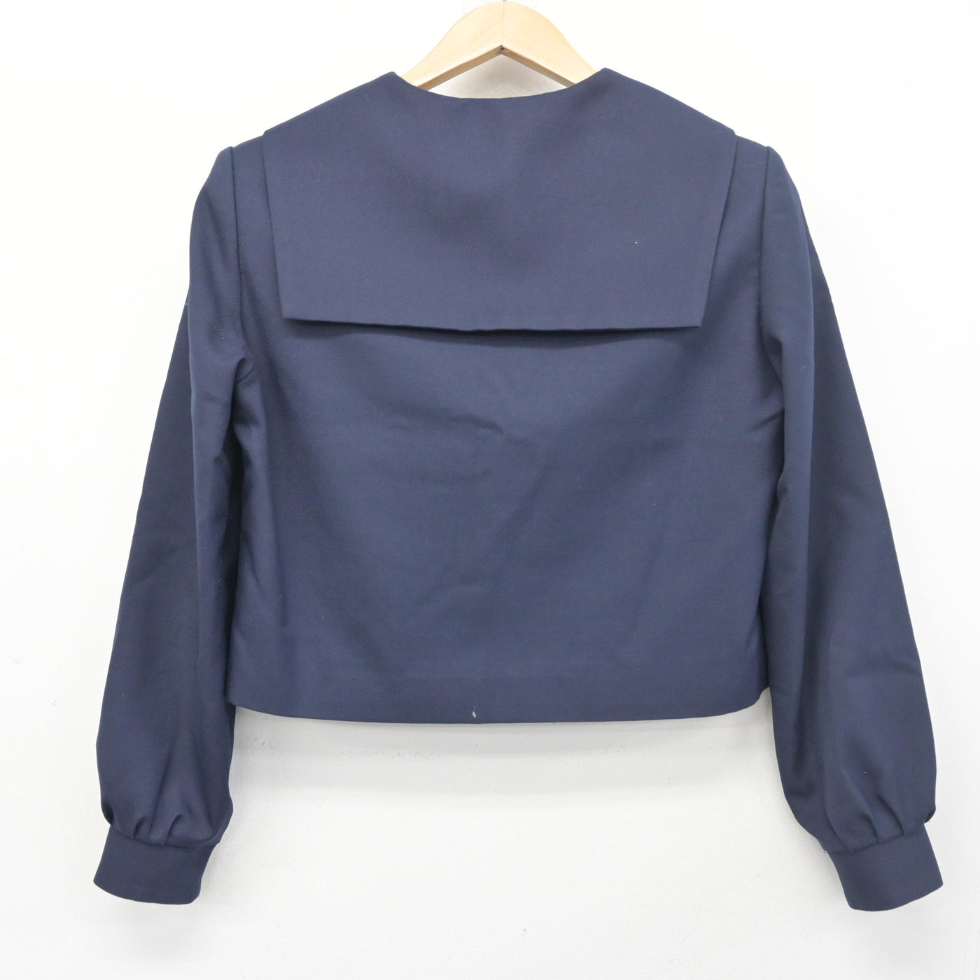 【中古】岐阜県 笠松中学校 女子制服 2点 (セーラー服・スカート) sf103098