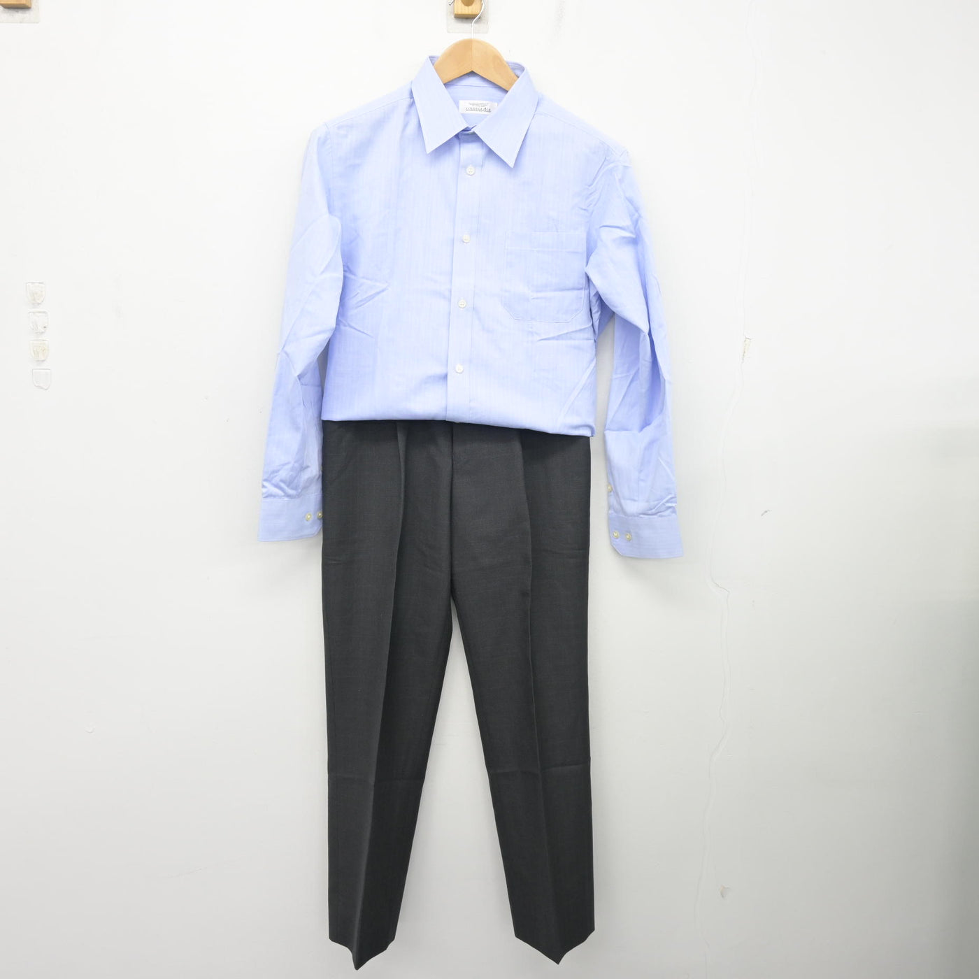 【中古】千葉県 東海大学付属浦安高等学校 男子制服 4点 (ブレザー・シャツ・ズボン) sf103136