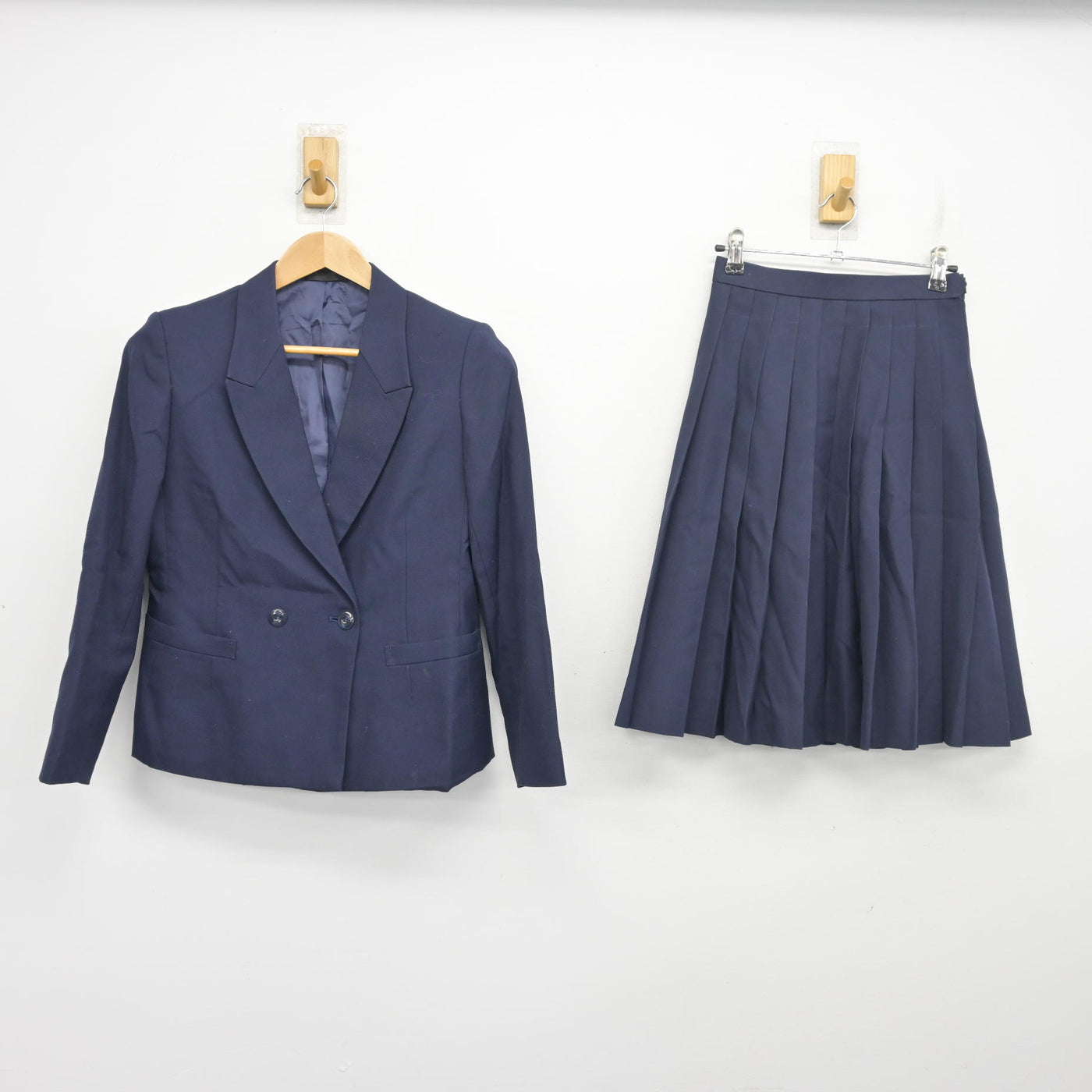 【中古】島根県 大田高等学校 女子制服 2点 (ブレザー・スカート) sf103142