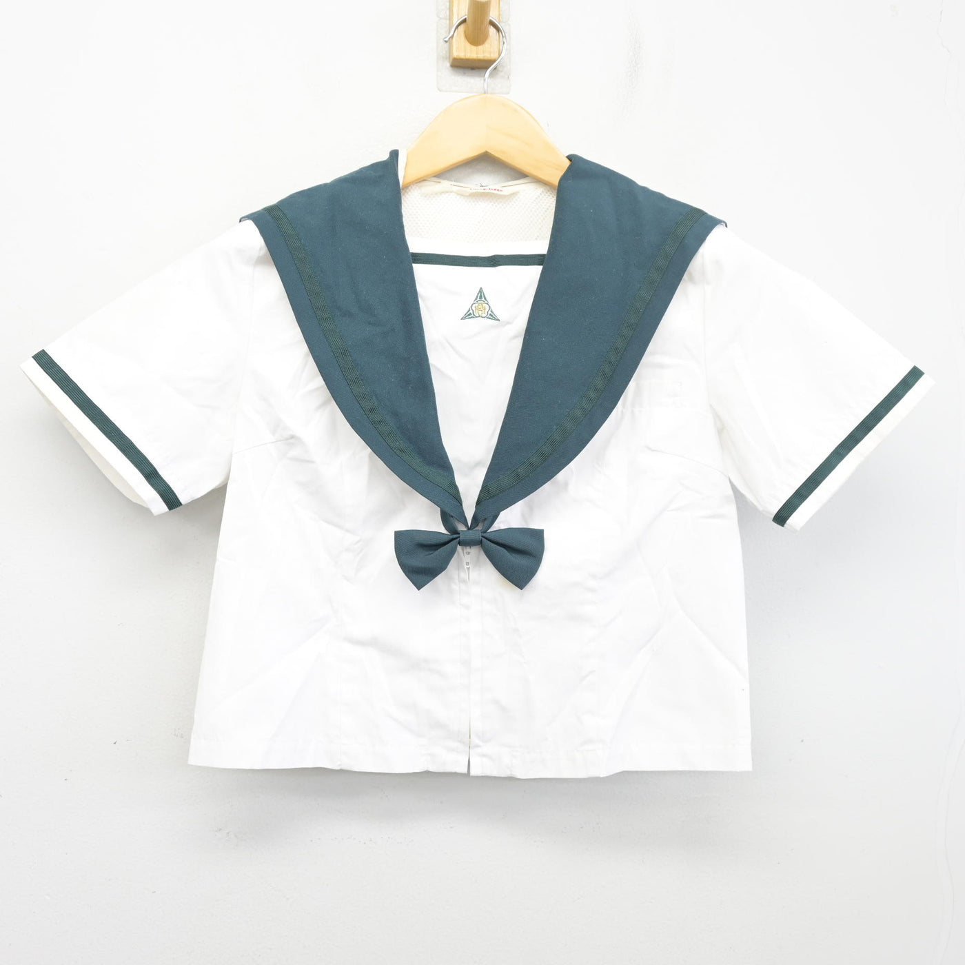 【中古】千葉県 成田国際高等学校 女子制服 4点 (セーラー服) sf103186