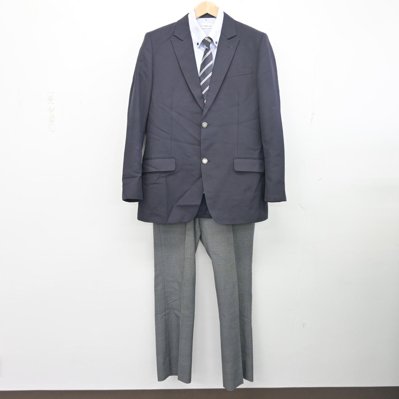 【中古】福岡県 福岡舞鶴高等学校 男子制服 5点 (ブレザー・シャツ・ズボン) sf103192