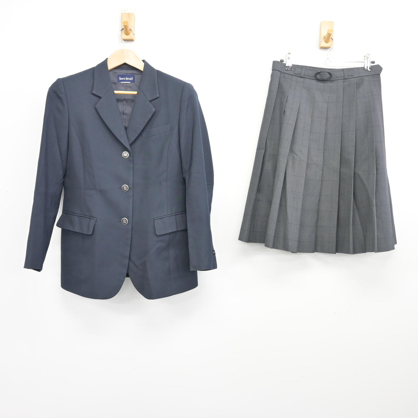 【中古】群馬県 伊勢崎興陽高等学校 女子制服 2点 (ブレザー・スカート) sf103206
