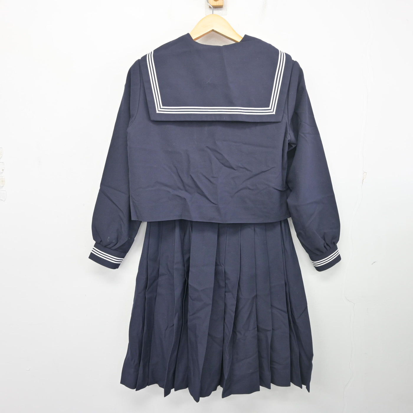 【中古】静岡県 細江中学校 女子制服 3点 (セーラー服・スカート) sf103223
