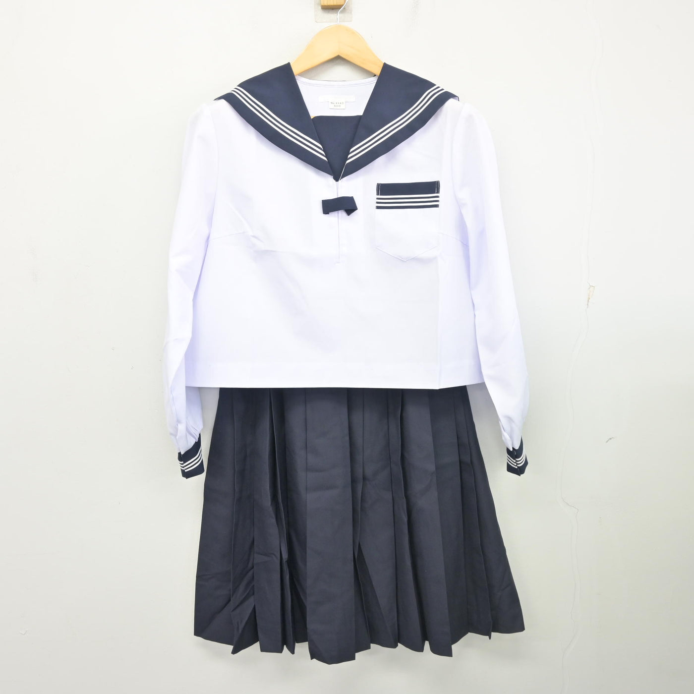 【中古】静岡県 細江中学校 女子制服 2点 (セーラー服・スカート) sf103224