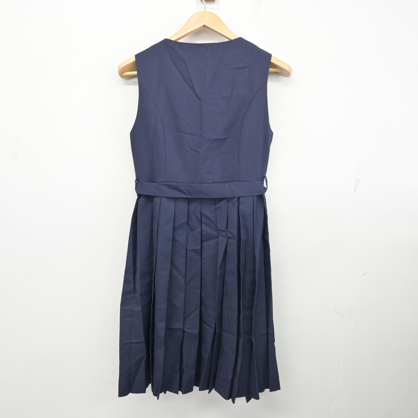 【中古】福岡県 則松中学校 女子制服 2点 (セーラー服・ジャンパースカート) sf103225