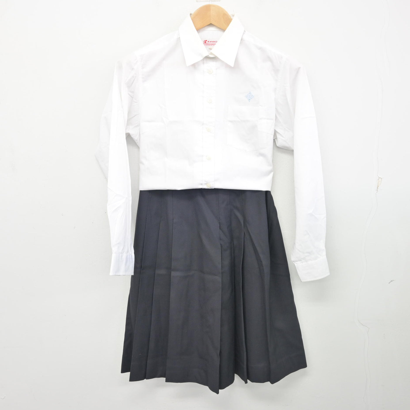 【中古】福岡県 筑紫丘高等学校 女子制服 3点 (ブレザー・シャツ・スカート) sf103228