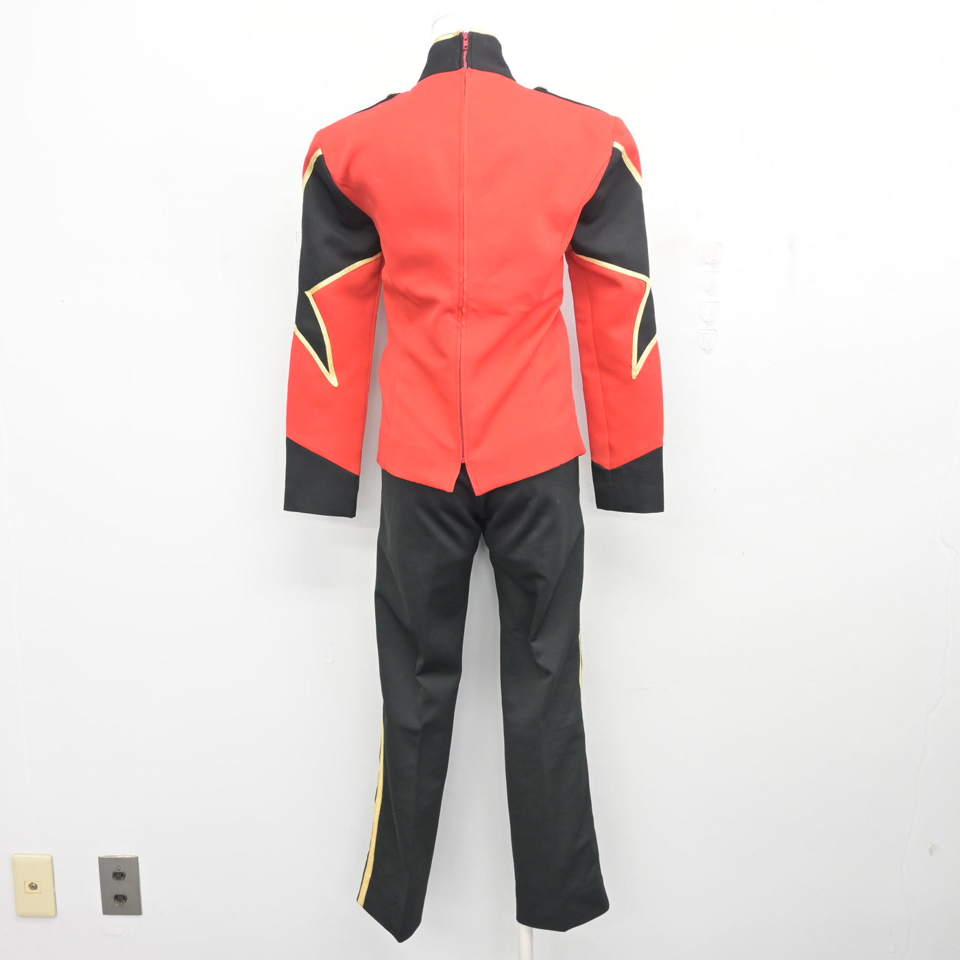 【中古】神奈川県 東海大学付属相模高等学校/吹奏楽部FIRE BIRDSユニフォーム 女子制服 2点 (部活ユニフォーム 上・部活ユニフォーム 下) sf103234