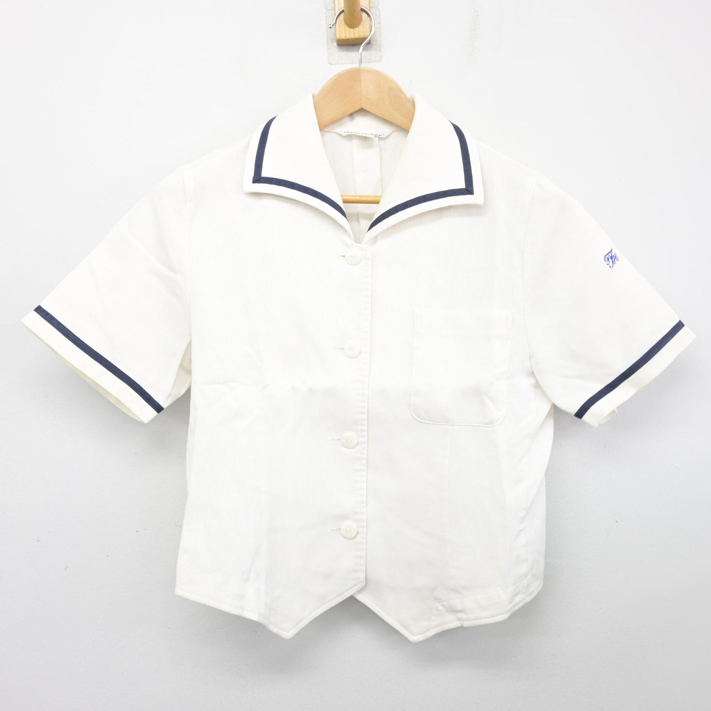 【中古】長崎県 佐世保東翔高等学校 女子制服 2点 (ニット・シャツ) sf103238
