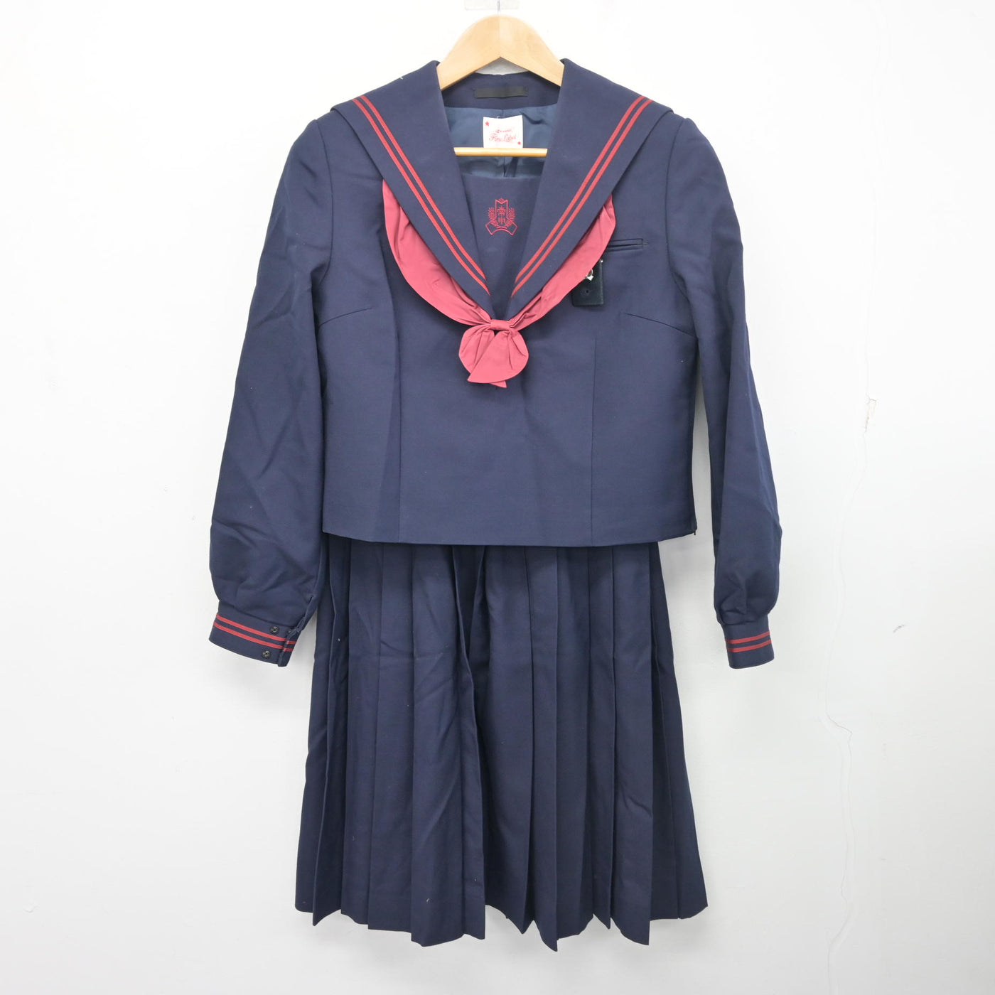 【中古】千葉県 松戸市立常盤平中学校 女子制服 4点 (セーラー服・スカート) sf103242