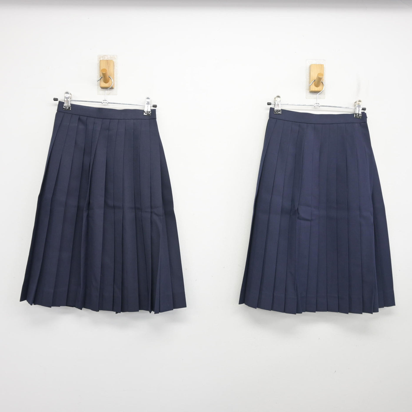 【中古】兵庫県 龍野東中学校 女子制服 4点 (セーラー服・スカート) sf103251