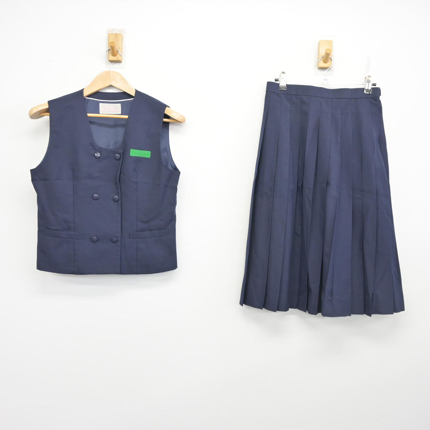 【中古】栃木県 小山中学校 女子制服 2点 (ベスト・スカート) sf103327