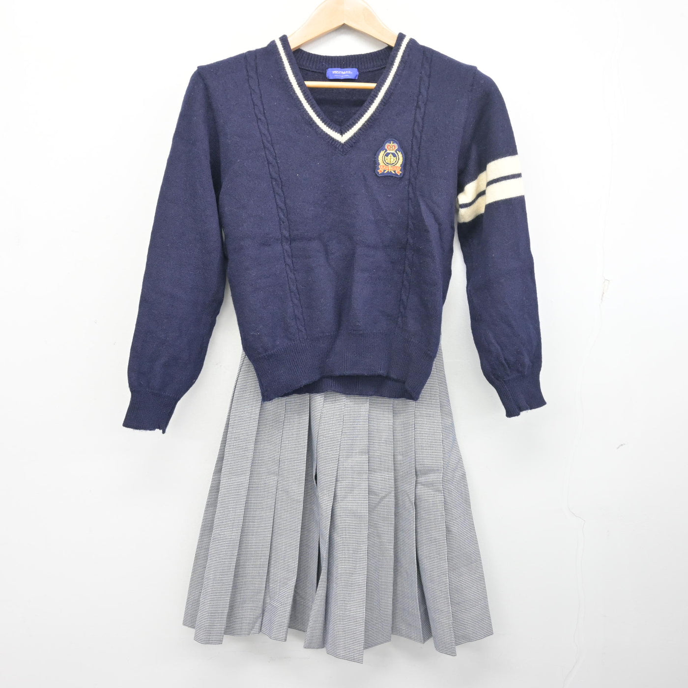 【中古】千葉県 流通経済大学付属柏高等学校 女子制服 2点 (ニット・スカート) sf103333