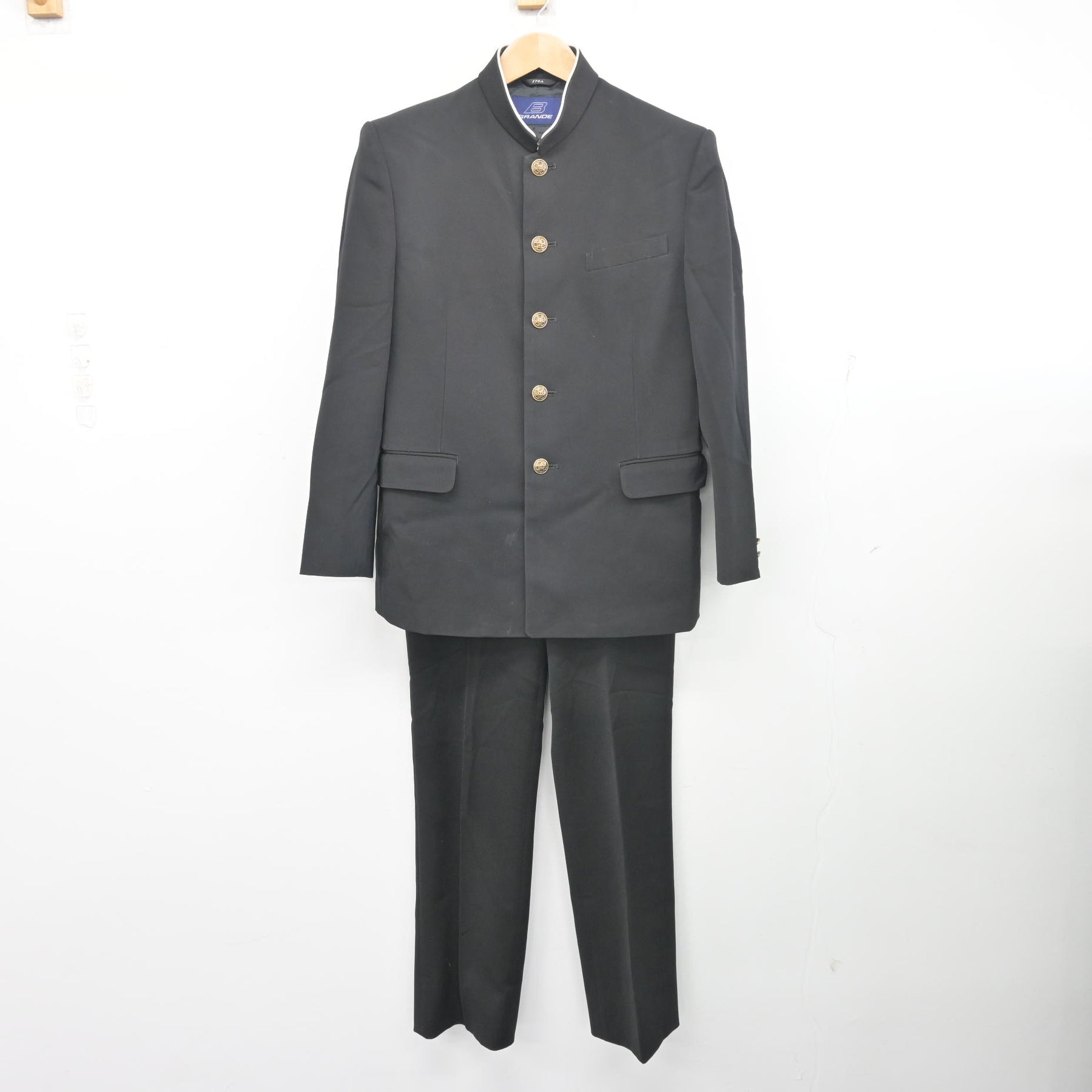 中古】新潟県 新津第一中学校 男子制服 2点 (学ラン・ズボン) sf103363 中古】新潟県 新津第一中学校 男子制服 2点 (学ラン・ズボン) sf103363