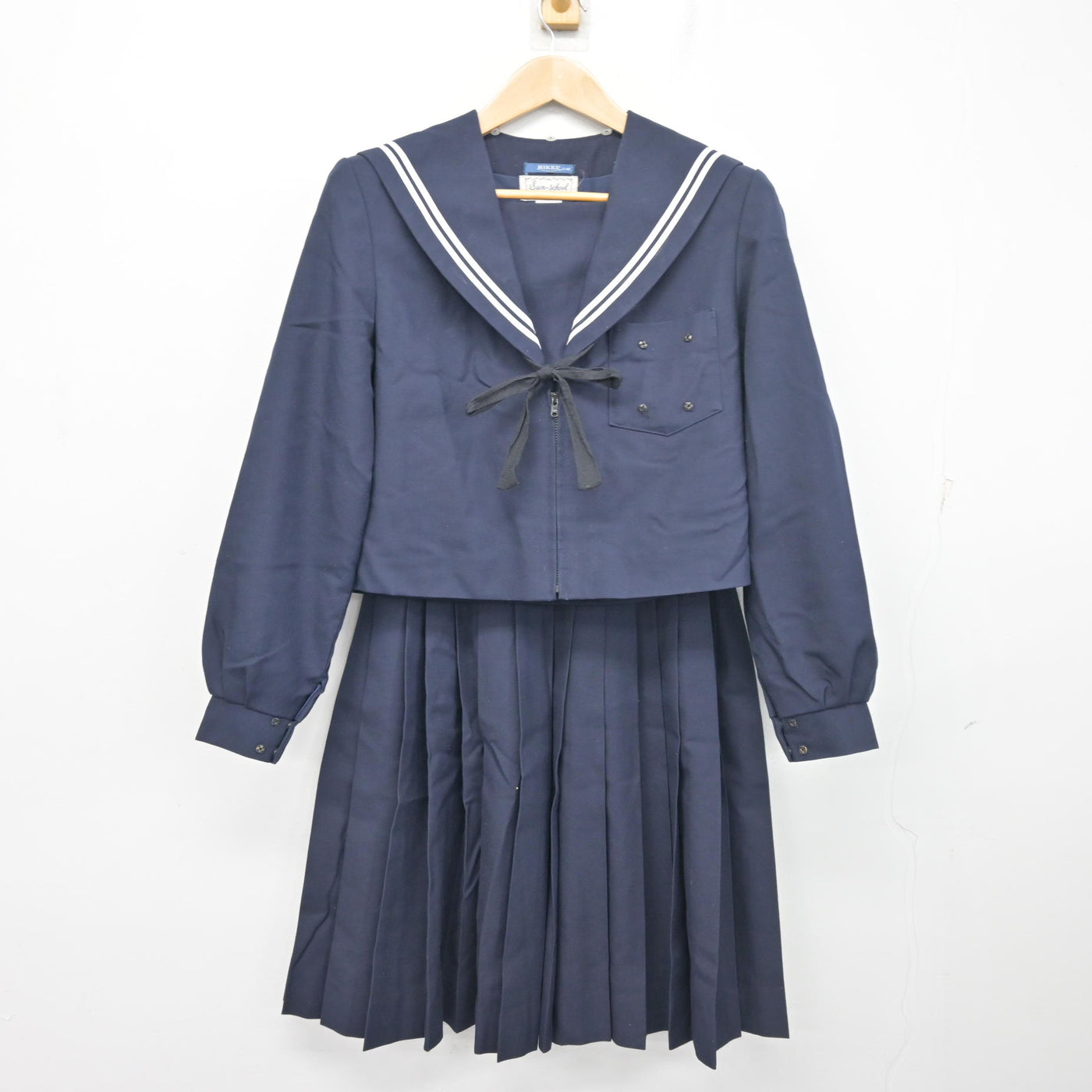 【中古】愛知県 名古屋市立南陽中学校 女子制服 3点 (セーラー服・スカート) sf103391