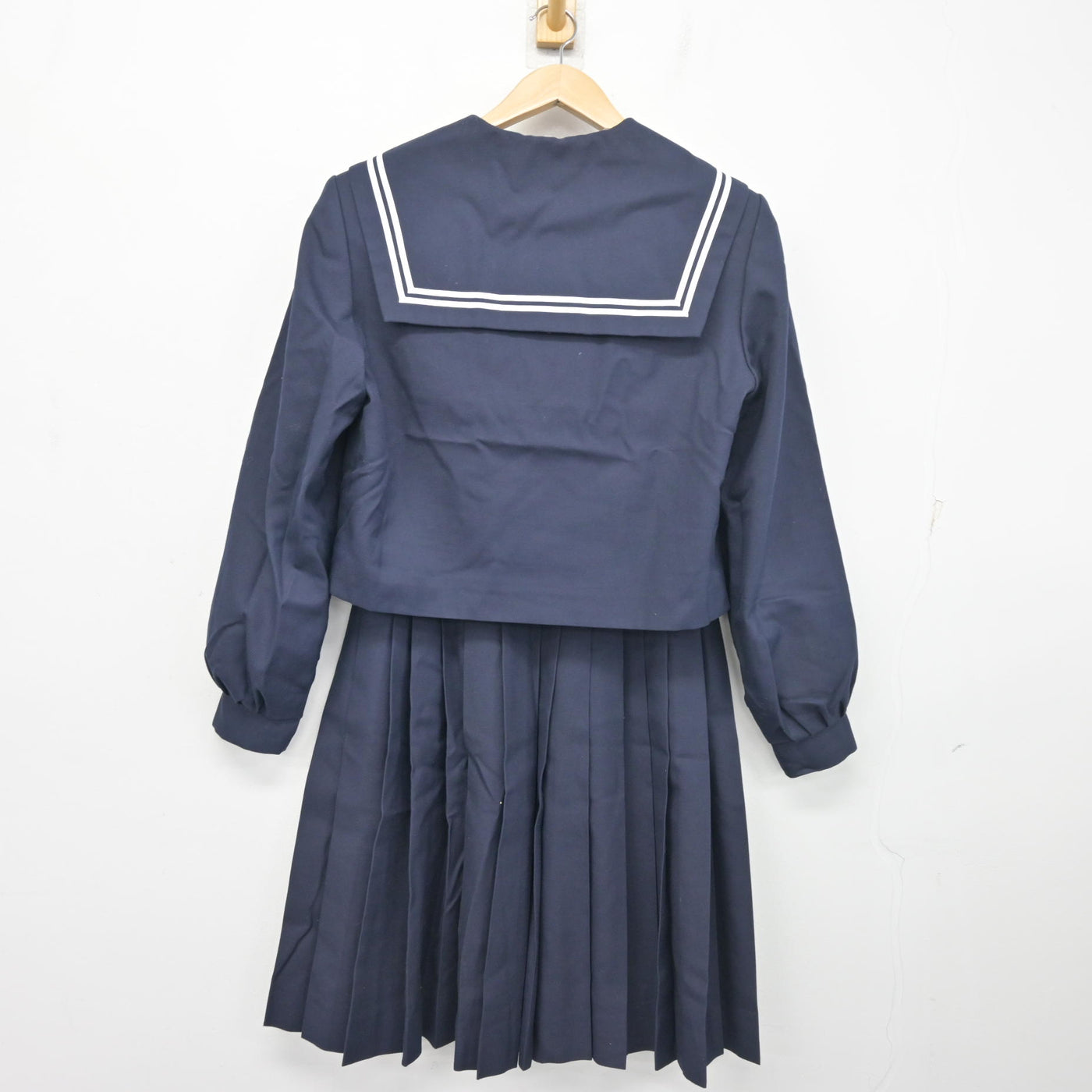 【中古】愛知県 名古屋市立南陽中学校 女子制服 3点 (セーラー服・スカート) sf103391