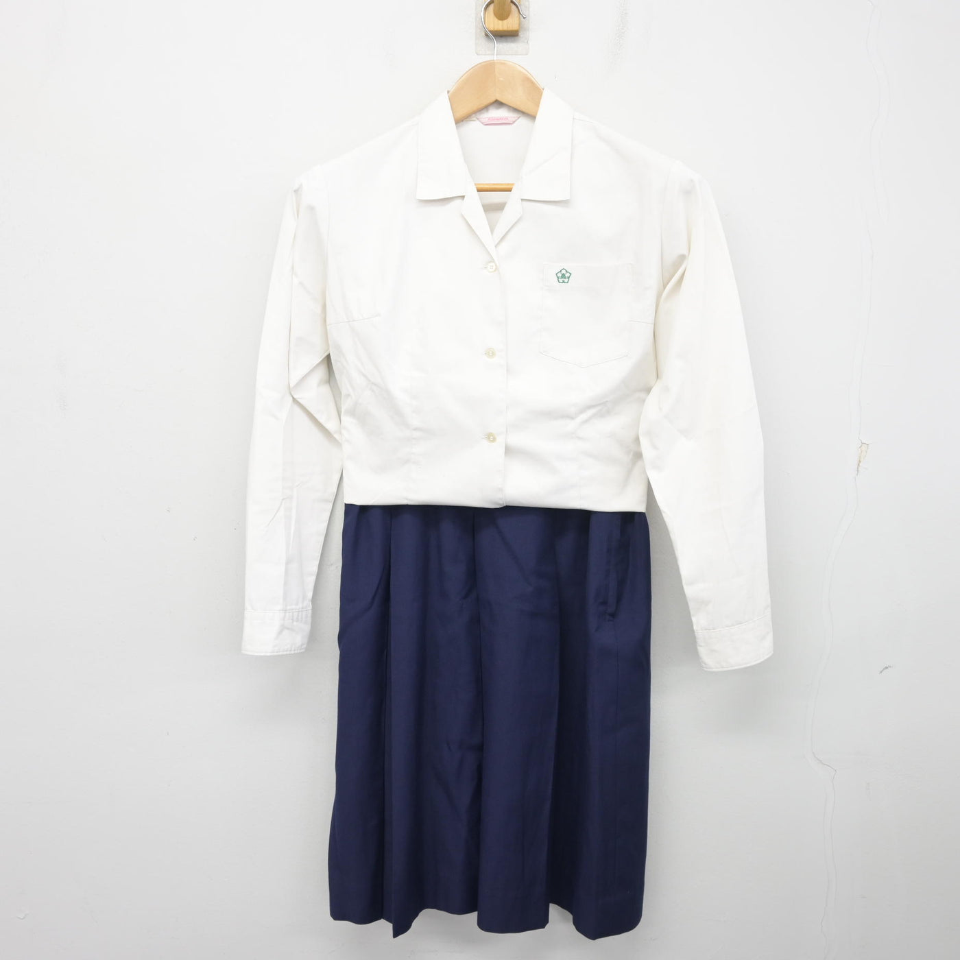 【中古】静岡県 浜北西高等学校 女子制服 3点 (シャツ・スカート) sf103412