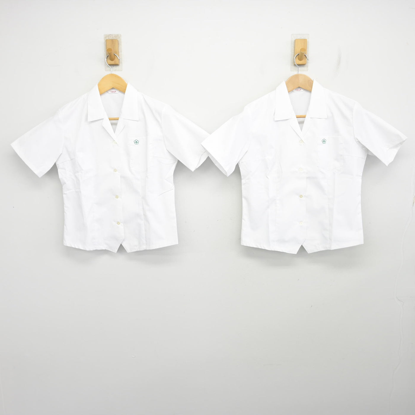 【中古】静岡県 浜北西高等学校 女子制服 2点 (シャツ) sf103414