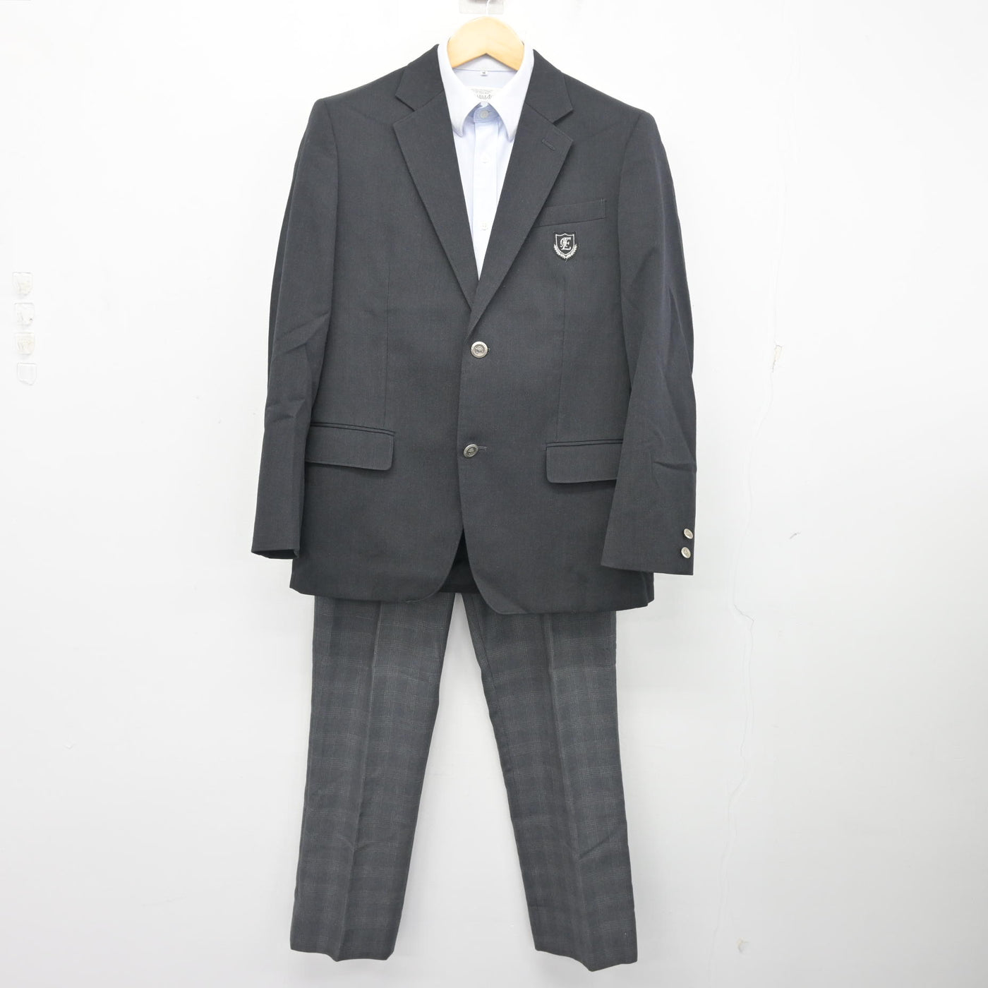 【中古】静岡県 浜松東高等学校 男子制服 3点 (ブレザー・シャツ・ズボン) sf103416