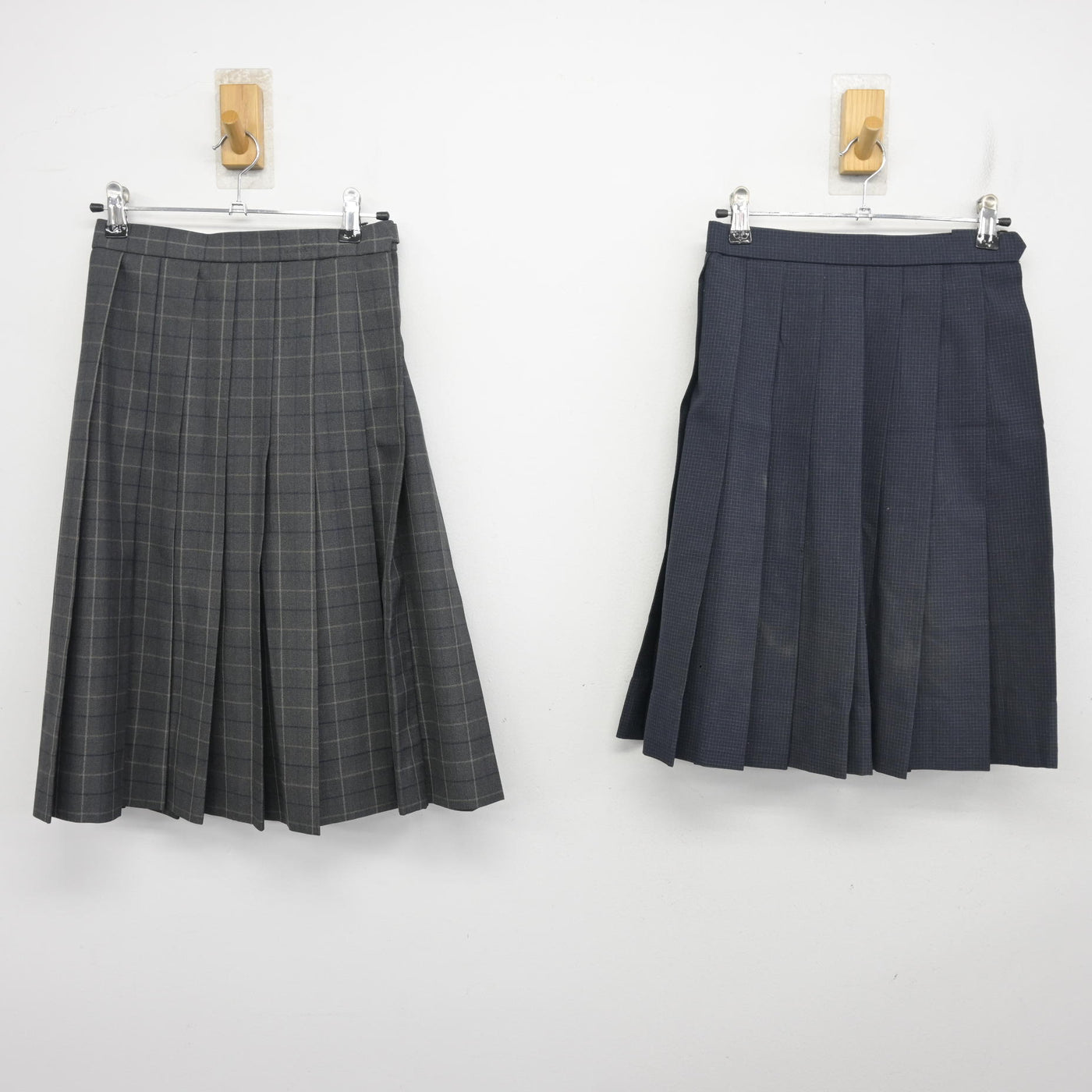【中古】兵庫県 三田祥雲館高校 女子制服 4点 (ブレザー・スカート・スカート) sf103426