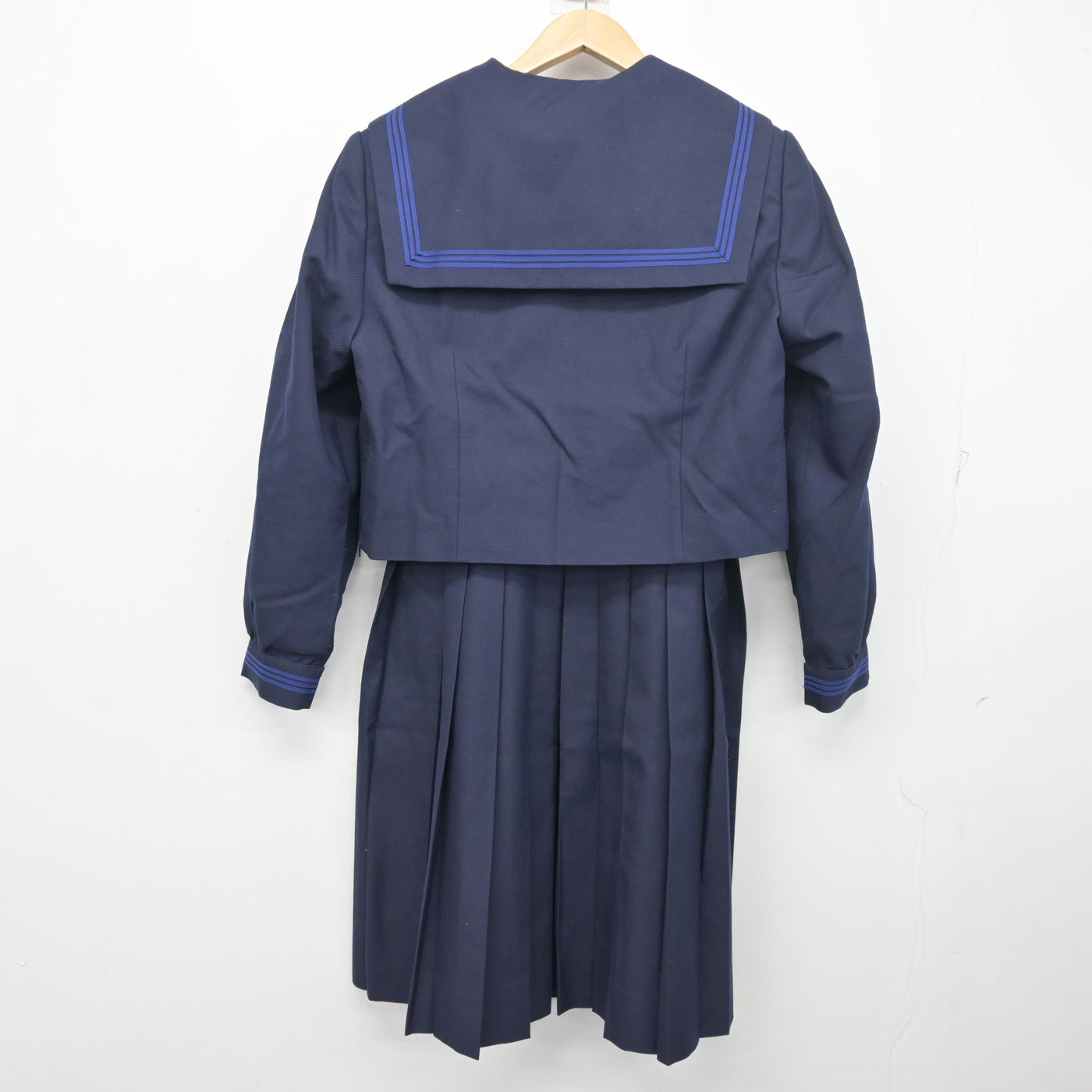 【中古】神奈川県 宮崎中学校 女子制服 3点 (セーラー服・ジャンパースカート) sf103427