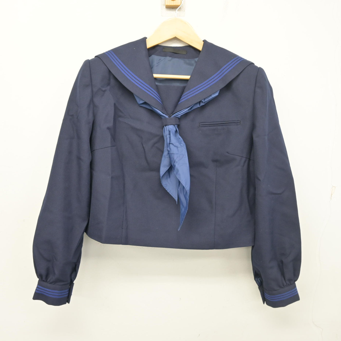 【中古】神奈川県 宮崎中学校 女子制服 3点 (セーラー服・ジャンパースカート) sf103427