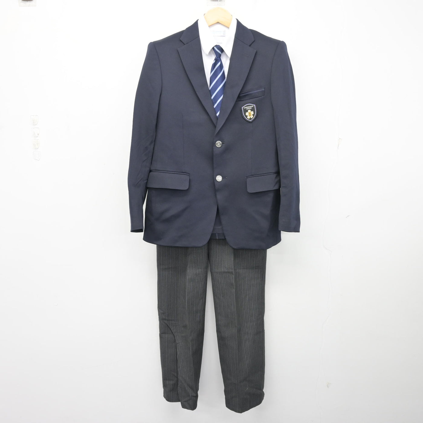 【中古】福島県 会津若松市立河東学園 男子制服 4点 (ブレザー・シャツ・ズボン) sf103438