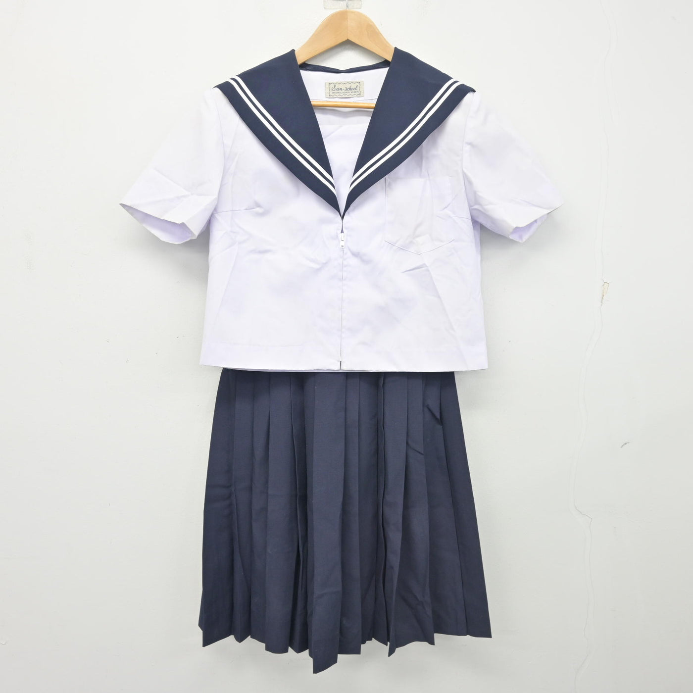 【中古】愛知県 供米田中学校 女子制服 2点 (セーラー服・スカート) sf103449