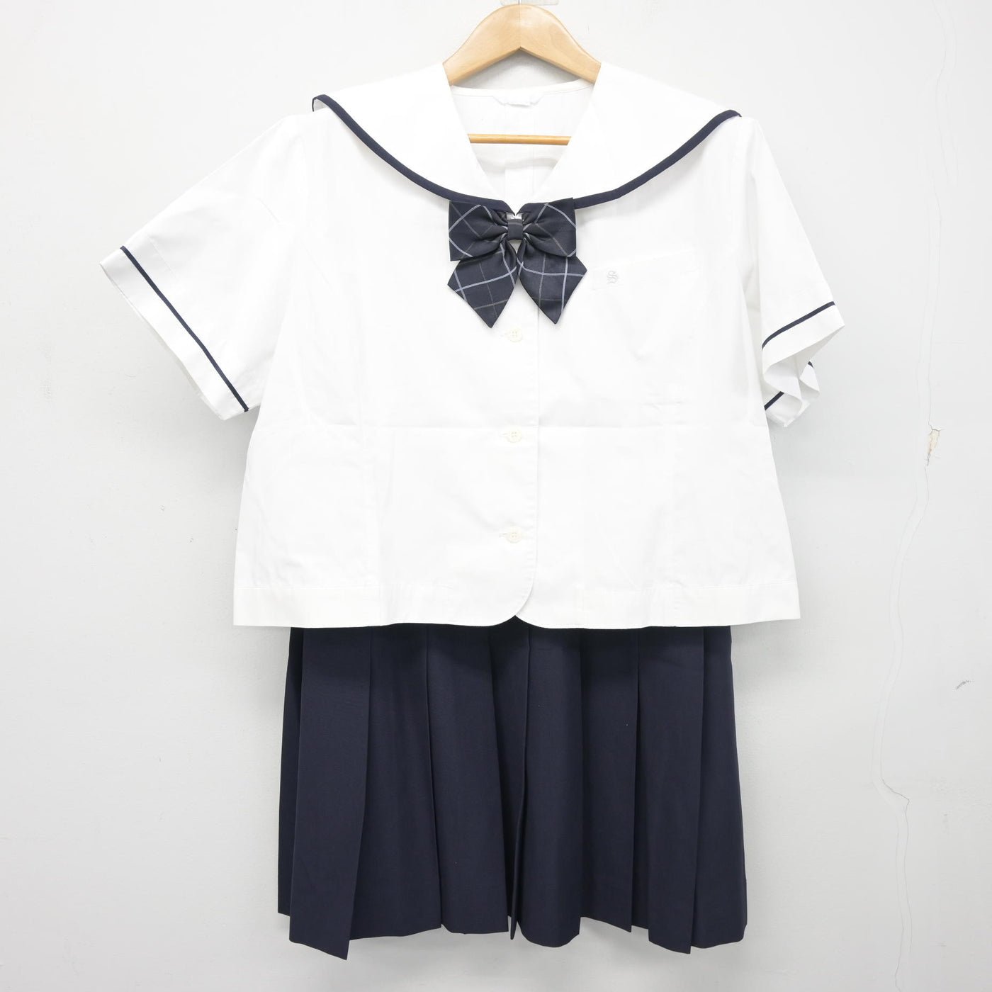【中古】奈良県 奈良女子高等学校 女子制服 4点 (セーラー服・スカート) sf103461