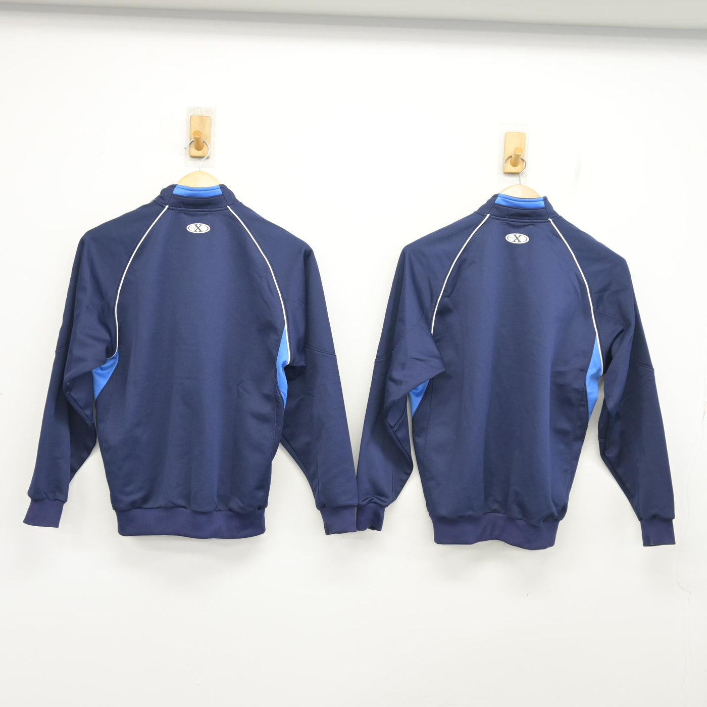 【中古】福岡県 二日市中学校 女子制服 2点 (ジャージ 上) sf103476