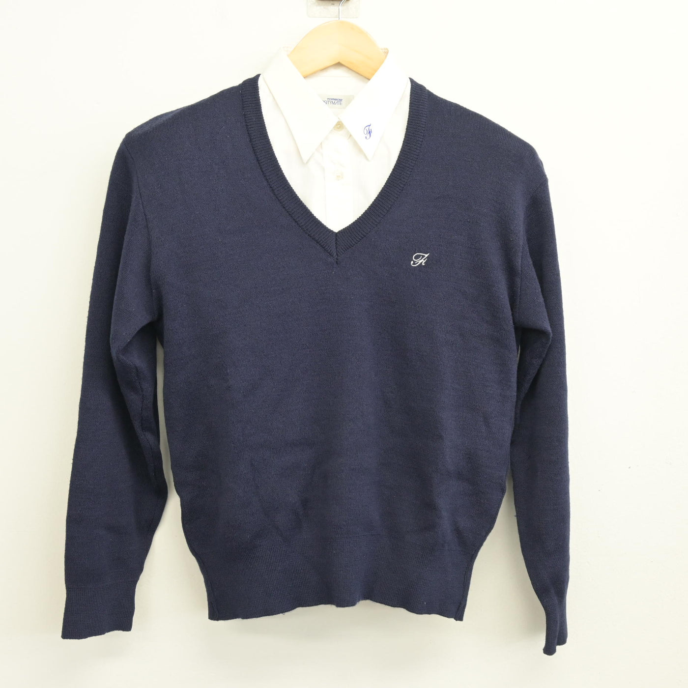 【中古】福岡県 二日市中学校 女子制服 2点 (ニット・シャツ) sf103479
