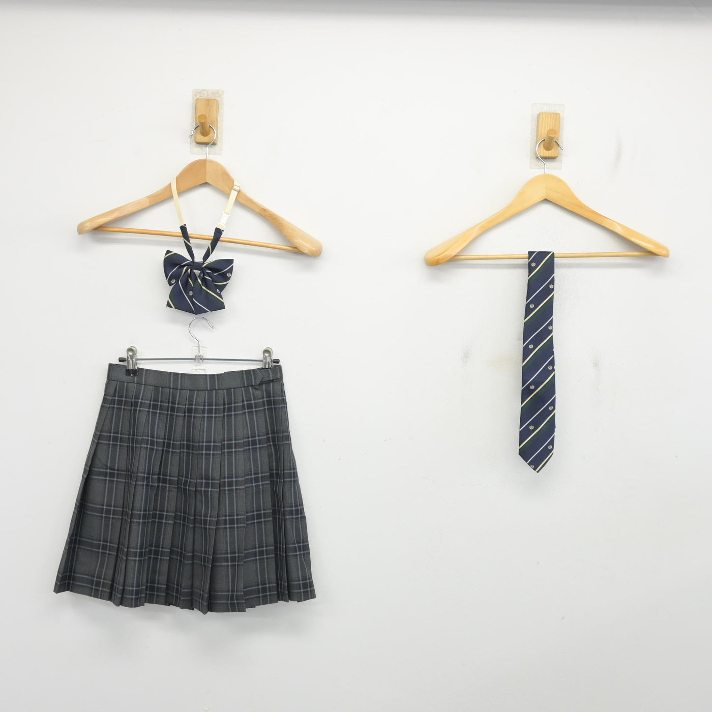 【中古】東京都 鷺宮高等学校 女子制服 3点 (スカート) sf103489