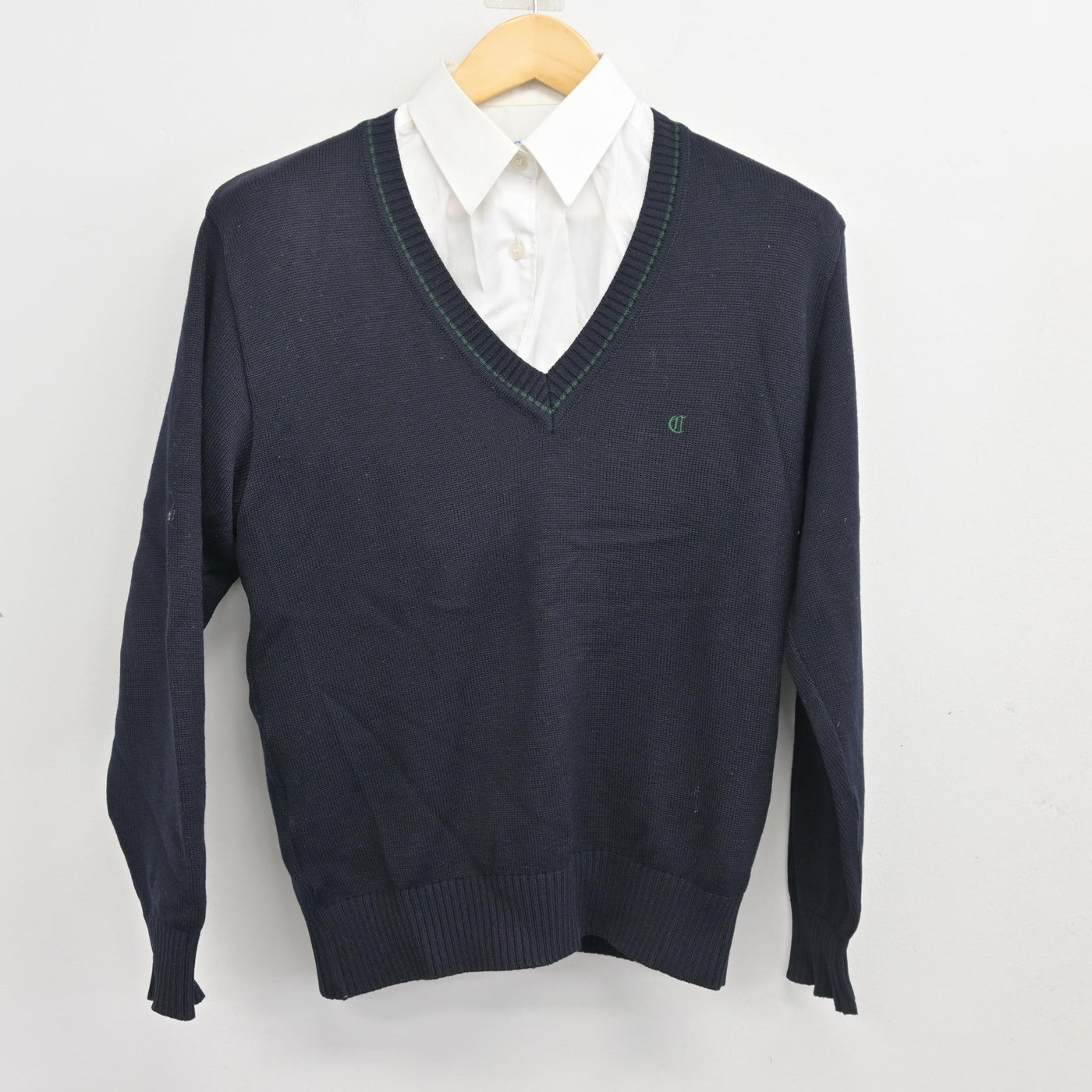 【中古】埼玉県 所沢中央高等学校 女子制服 2点 (ニット・シャツ) sf103503