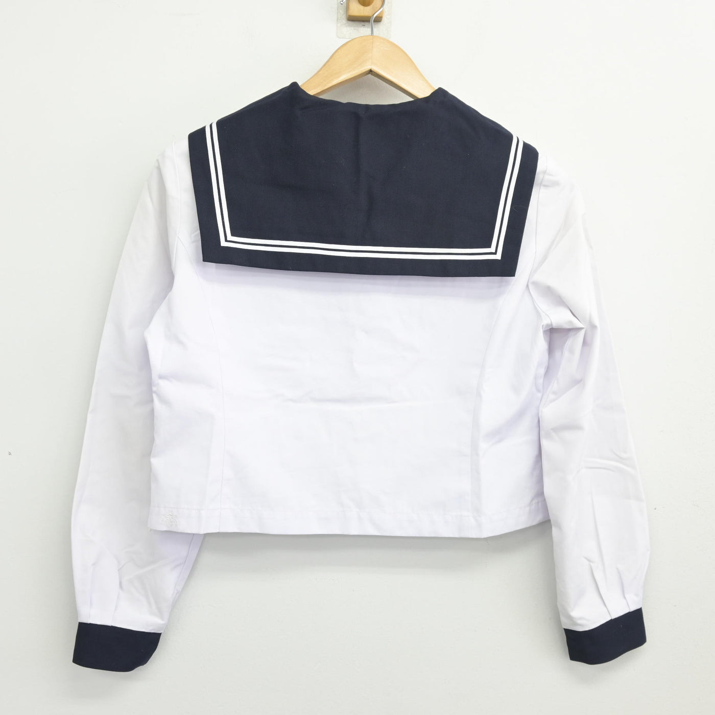 【中古】北海道 千歳高等学校 女子制服 2点 (ニット・セーラー服) sf103511