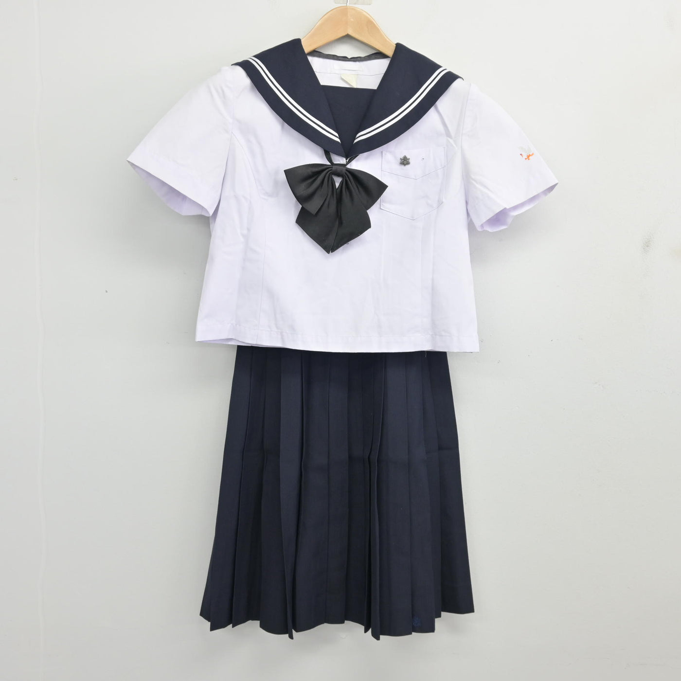 【中古】北海道 千歳高等学校 女子制服 4点 (セーラー服・スカート) sf103512