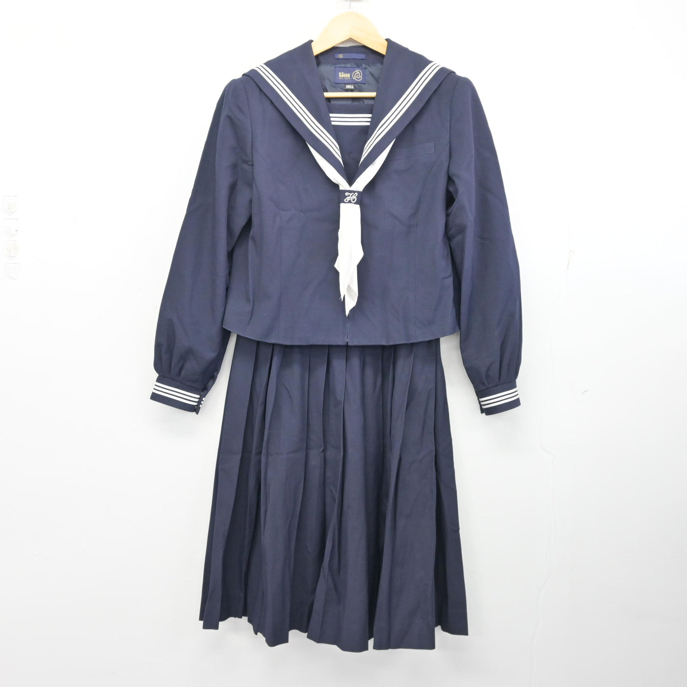 【中古】埼玉県 長野中学校 女子制服 3点 (セーラー服・スカート) sf103516