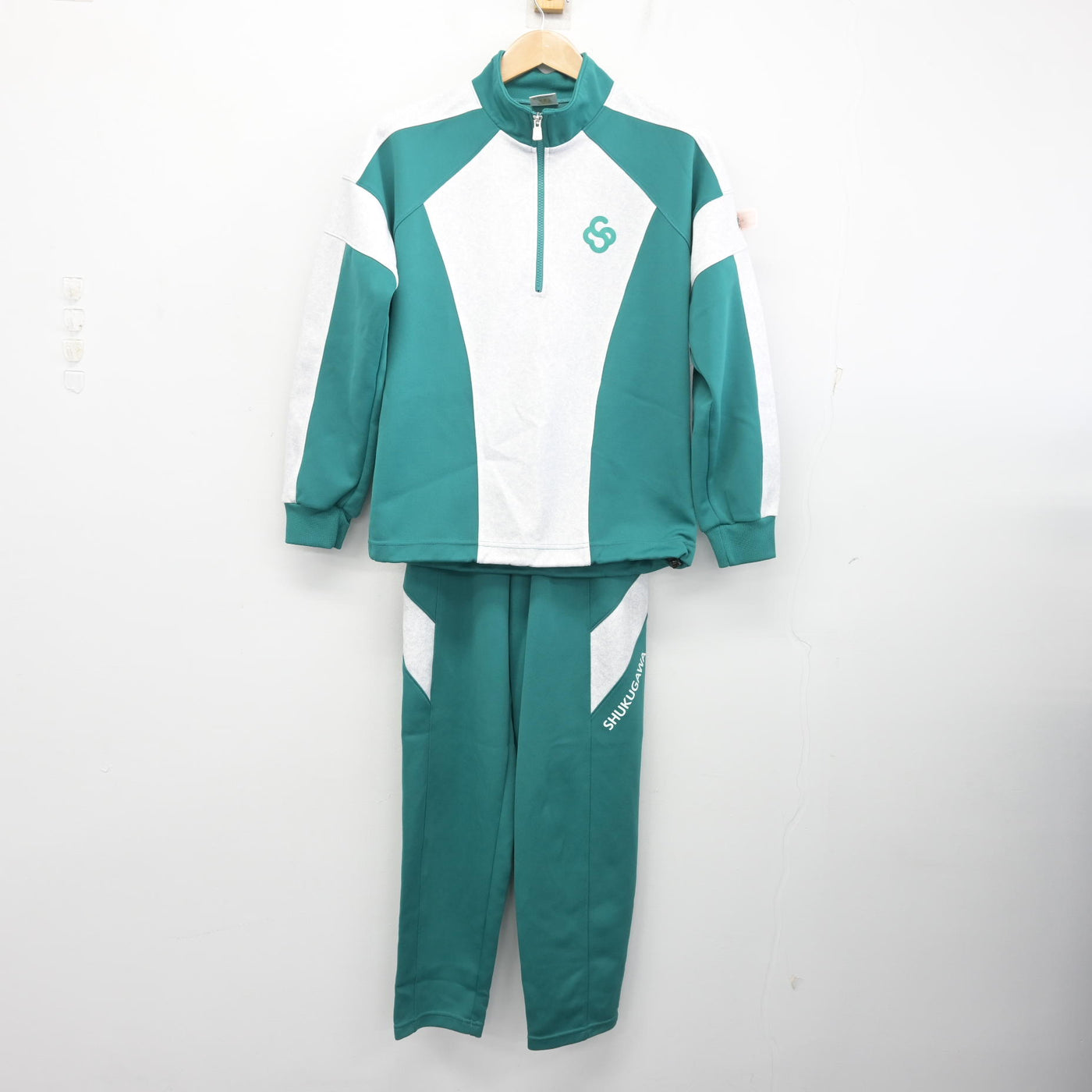 【中古】兵庫県 夙川高等学校 女子制服 2点 (ジャージ 上・ジャージ 下) sf103527